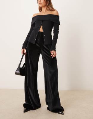 velvet wide leg pants in black