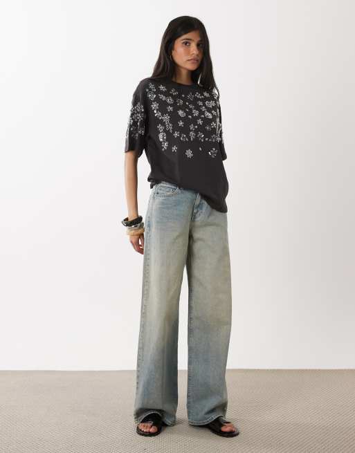 Miss Selfridge – Verziertes Festival-Oversize-T-Shirt in Anthrazit, 2 von 4