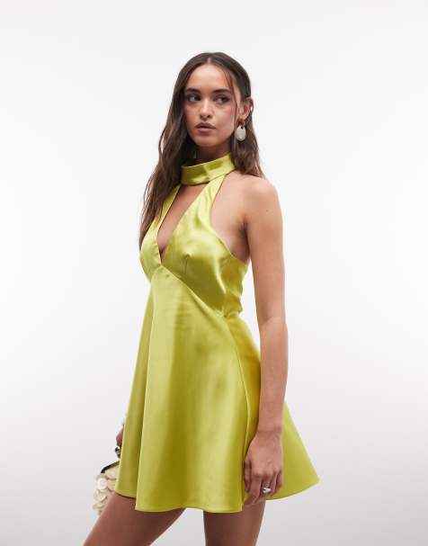 Miss Selfridge - Vestido corto amarillo verdoso con cuello tipo fular de satén - view 1