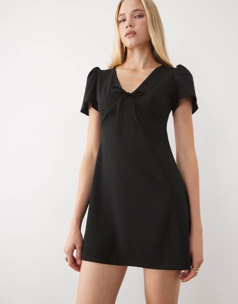 Miss Selfridge - vestido corto con manga abullonada en negro - view 1