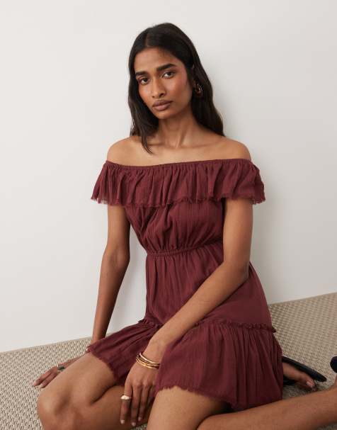 Miss Selfridge - Vestido corto rojo con escote Bardot y volantes - view 1