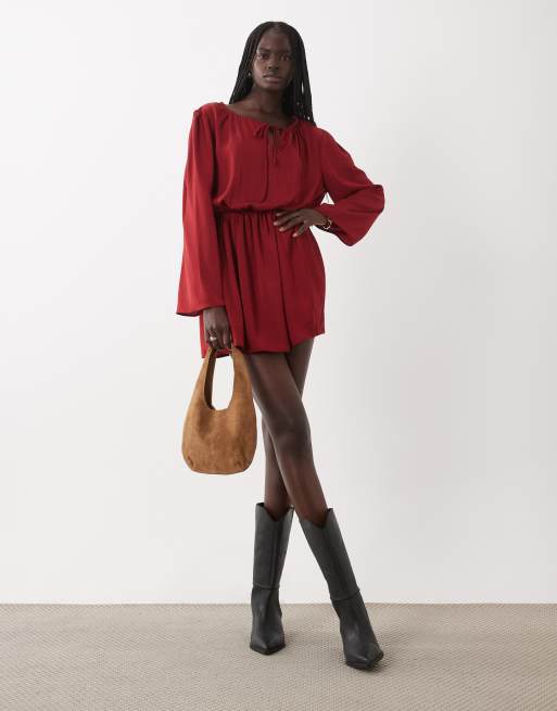 Miss Selfridge vestido mini boho de satén en rojo, 2 de 4