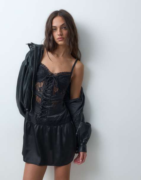 Miss Selfridge vestido mini de encaje estilo corsé en negro - view 1
