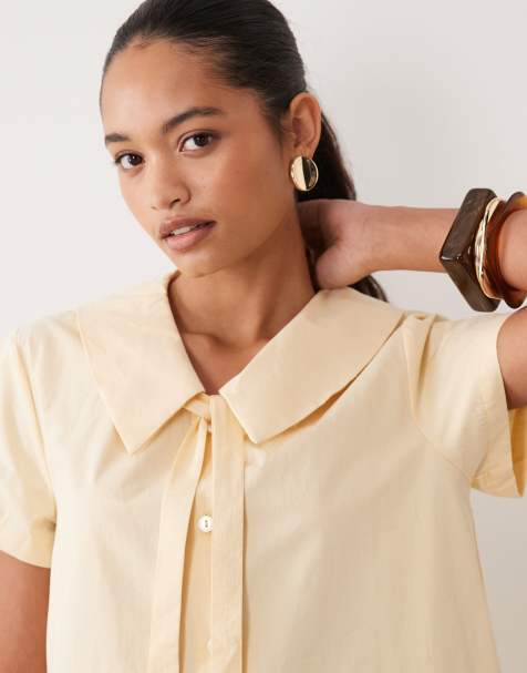 Miss Selfridge - Vestido mini de popelina con cuello y detalle de lazada en color buttermilk - view 1