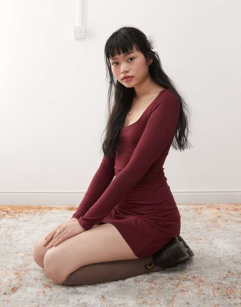 Miss Selfridge - Vestito bordeaux con scollo squadrato, corpino aderente e gonna svasata - view 1