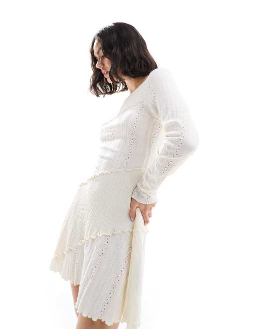 Miss Selfridge - Vestito corto a maniche lunghe con texture mista e scollo rotondo color pietra