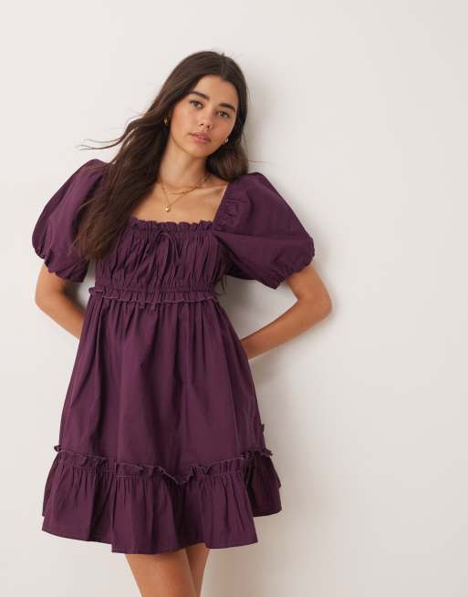 Miss Selfridge - Vestito corto color prugna con maniche a sbuffo