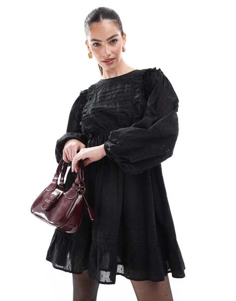 Miss Selfridge - Vestito corto nero a maniche lunghe con pinces e inserti - view 1
