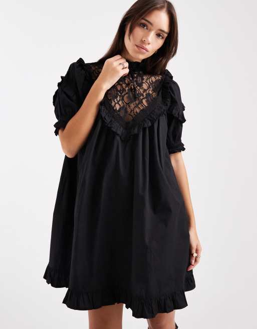 Miss Selfridge - Vestito corto nero con dettaglio in pizzo