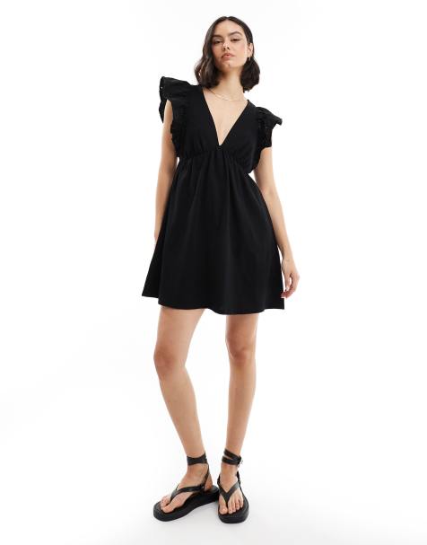 Miss Selfridge - Vestito corto stile grembiule nero con maniche in pizzo - view 1
