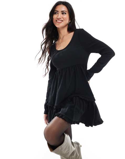 Miss Selfridge - Vestito grembiule con volant testurizzato nero - view 1