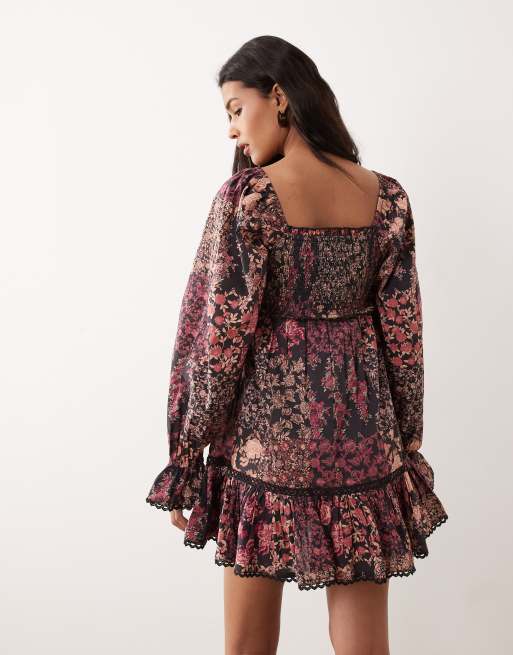 Miss Selfridge - Vestito grembiule milkmaid con motivo patchwork a fiori, 4 di 4