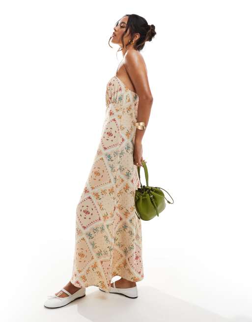 Miss Selfridge - Vestito lungo allacciato sul retro con stampa stile foulard