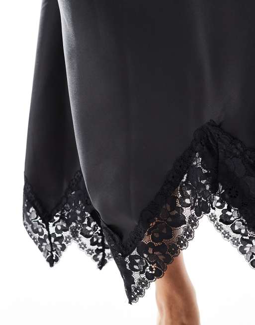 Miss Selfridge - Vestito lungo in raso nero con inserto in pizzo, 3 di 4