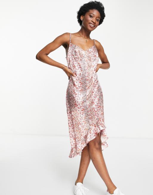 Miss Selfridge - Vestito midi in raso rosa cipria a fiori