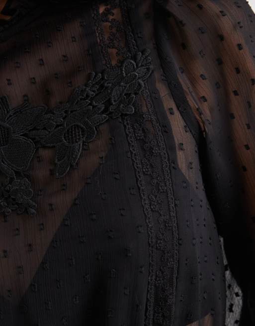 Miss Selfridge – Victoriana – Bestickte Bluse aus Chiffon in Schwarz, 4 von 4