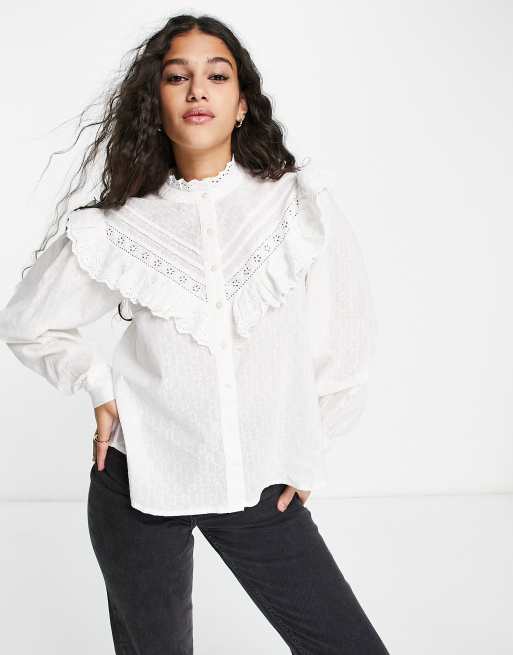 Miss Selfridge - Victoriana overhemd met ruches op de schouderpas in ivoor 