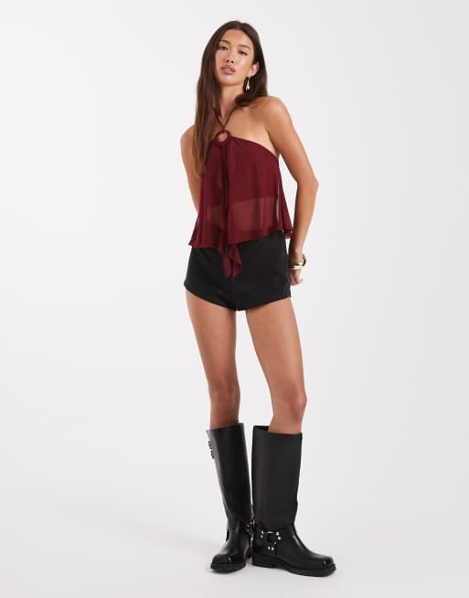 Miss Selfridge – Vinröd topp med slits, o-ring och volang, 2 av 4