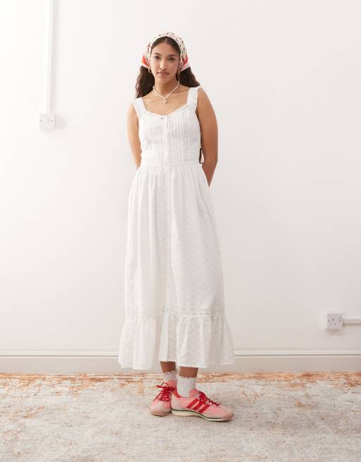 Miss Selfridge – Vit maxiklänning i broderie anglaise med milkmaid-design, 2 av 4