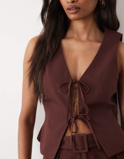 Miss Selfridge – Vorne gebundenes, elegantes Oberteil in Schokobraun, Kombiteil, 2 von 4