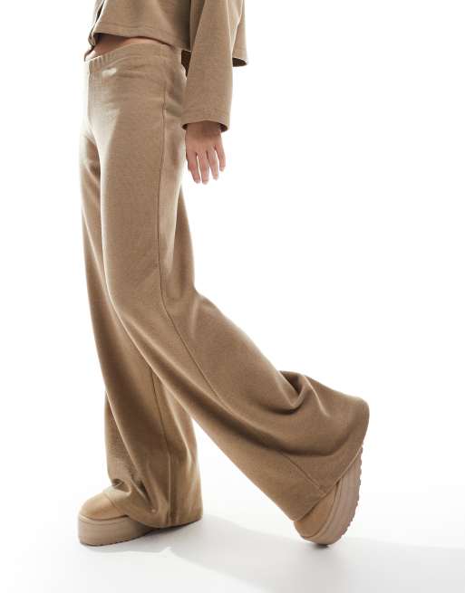 Miss Selfridge – Weiche, gerippte Hose in Beige mit weitem Bein, 4 von 5
