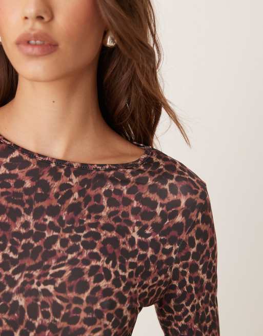 Miss Selfridge – Weiches, langärmliges Oberteil mit Leopardenmuster, 3 von 4