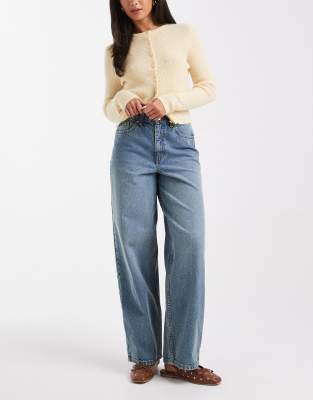 Miss Selfridge - Weite Jeans in Dirty-Waschung-Blau