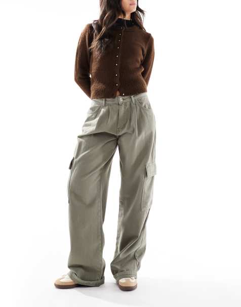 Miss Selfridge – Weite Utility-Cargo-Jeans in Khaki - view 1