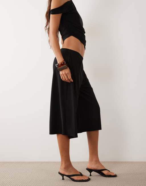Miss Selfridge wide leg culotte in black co-ord, 2 of 5