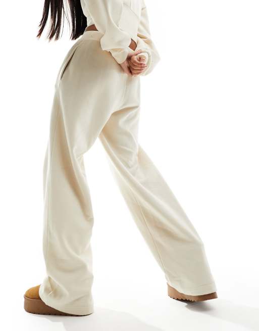 Miss Selfridge wide leg jogger co-ord in cream, 2 of 5