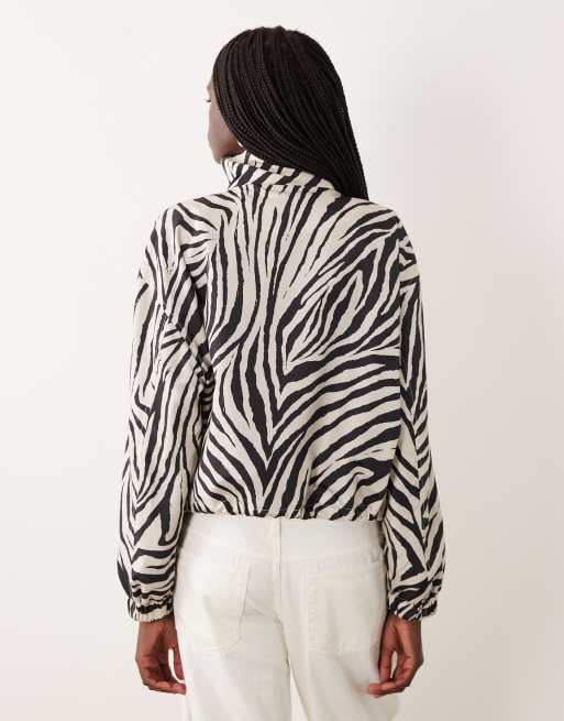 Miss Selfridge Windbreaker mit Bogenkanten-Detail im Zebra-Look, 3 von 4