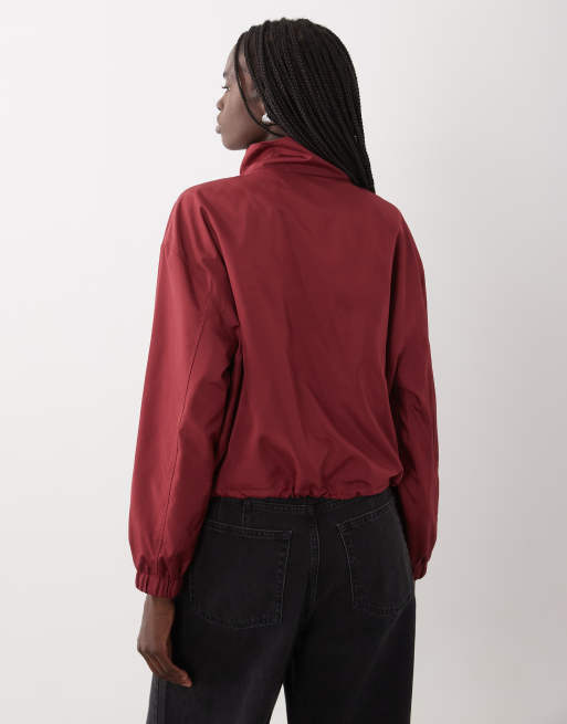 Miss Selfridge windjack met geschulpt detail in kersenrood, 4 van 4