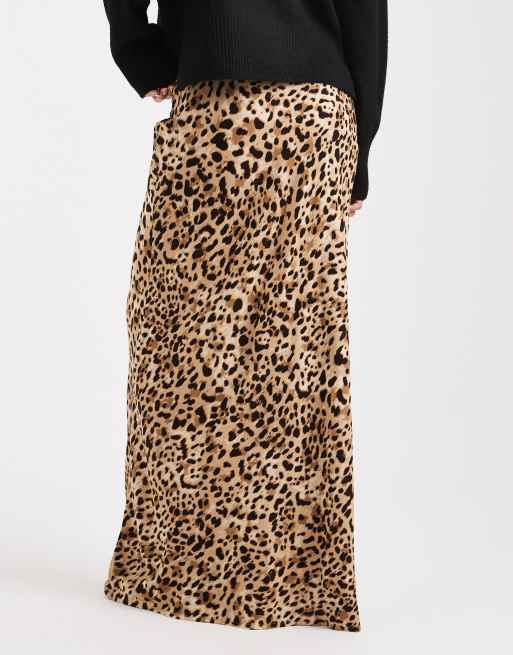 Miss Selfridge – Wirująca spódnica maxi w zwierzęcy wzór, 4 z 5