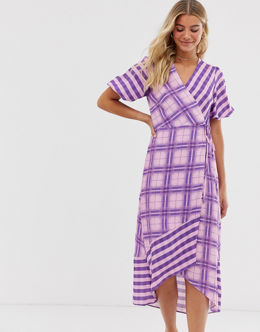 Miss Selfridge wrap midi dress in lilac check-Purple