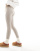 Thumbnail 1 van 5