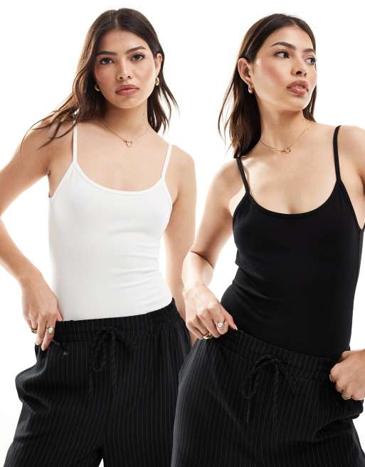 Miss Selfridge – Zestaw 2 body na ramiączkach, z głębokim dekoltem z tyłu, w kolorze czarnym i białym