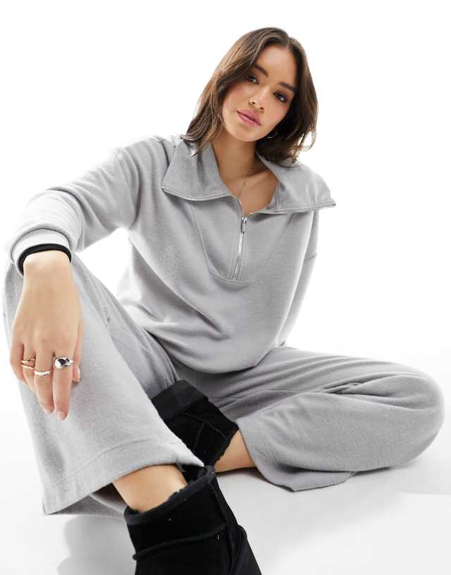 Miss Selfridge - zip detail super soft sweat co-ord  in grey