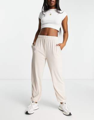 white capri leggings target