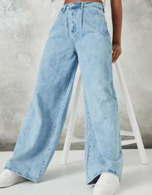 wide leg 90s jeans