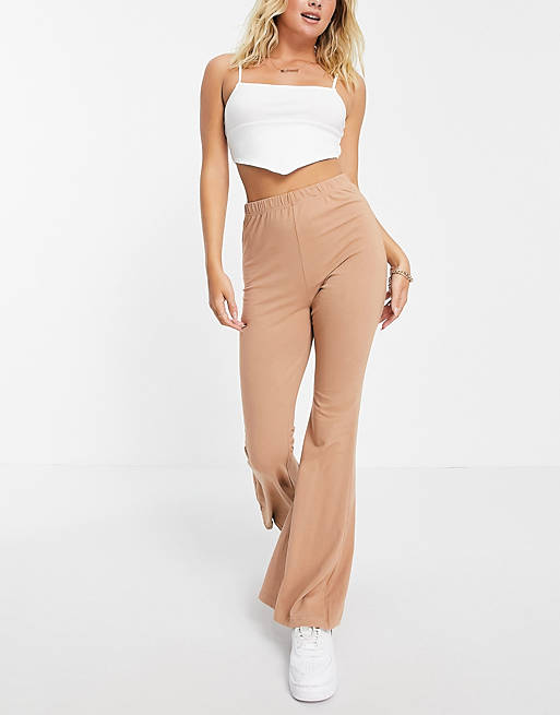 Missguided basic flare trouser in brown