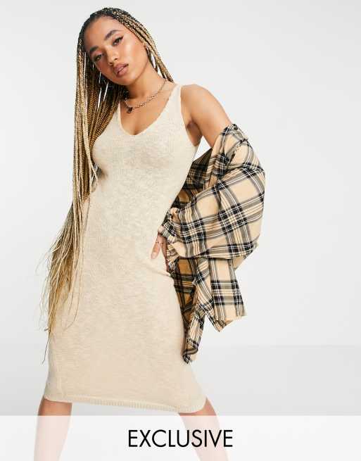 Missguided – Beżowa teksturowana dzianinowa sukienka midaxi