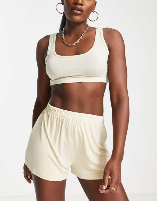 Missguided – Beżowy zestaw z dżerseju: krótki top i szorty