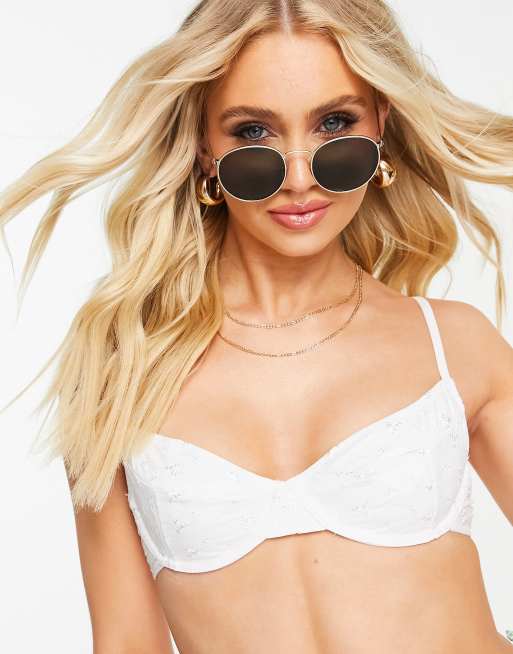 Missguided – Biały top od bikini z fiszbinami i haftem angielskim