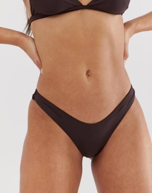 Missguided – Komplet bikini trójkątne z paskami i klamrami, 3 z 3