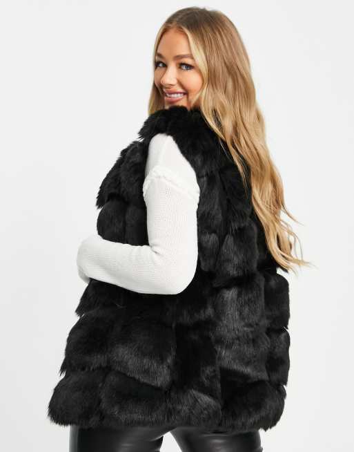 Missguided bubble fur vest in black