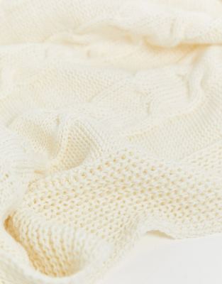 cream cable knit scarf