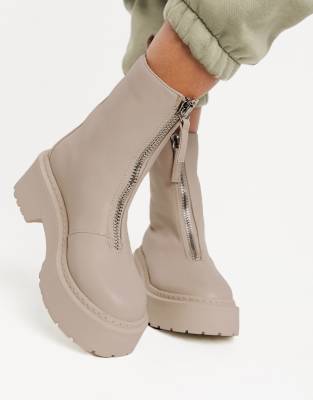 zip up ankle boots