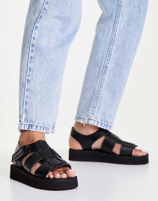 Missguided - Chunky ørkensandaler i sort