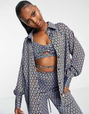 Missguided set relaxed shirt in navy geometric print - ASOS Price Checker