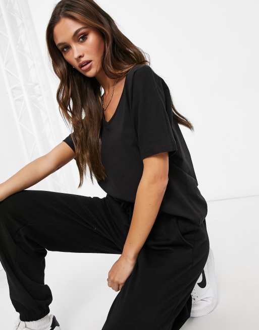 Missguided co-ord t-shirt and jogger set in black